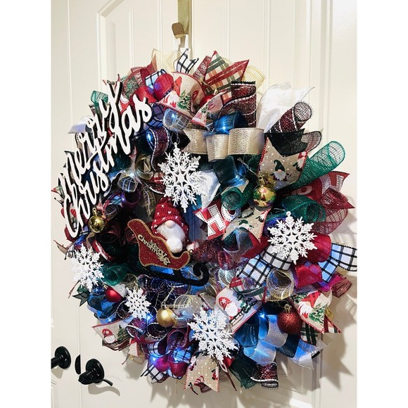 Handmade Christmas Gnome in Sleigh Holiday Ribbon Door Wreath 26 ins LED XLW1 - Picture 2 of 12